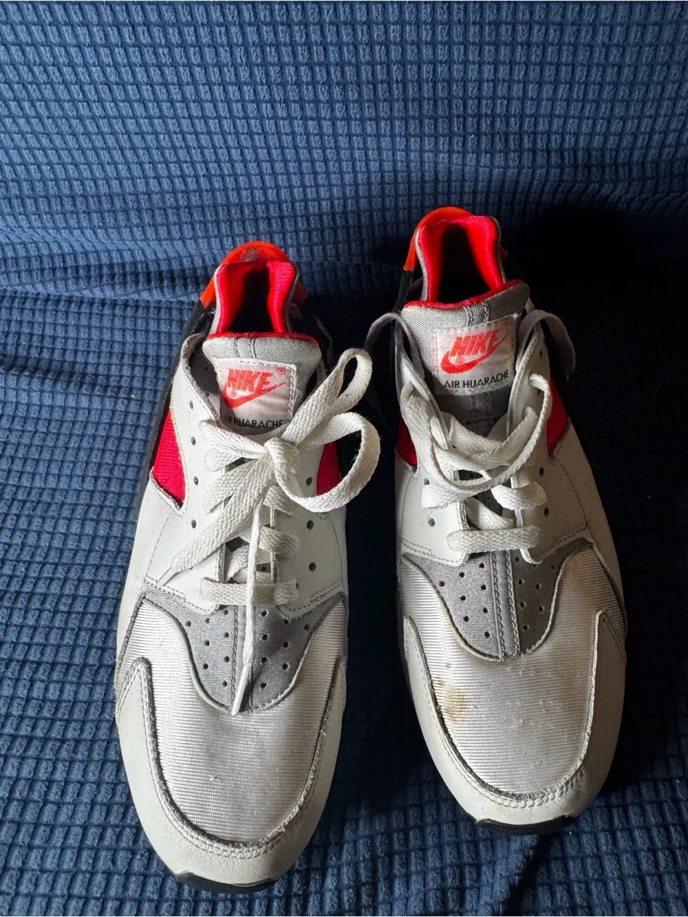 Nike Air Hurrache White Sneakers with Bright Red Accents